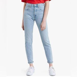 *Vintage LEVI’S 501 S Jeans in Light Blue Wash